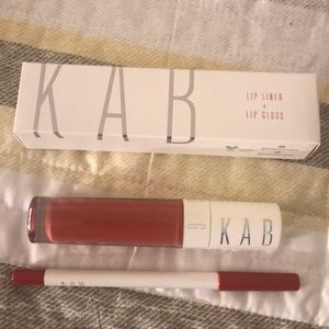 Lip kit
